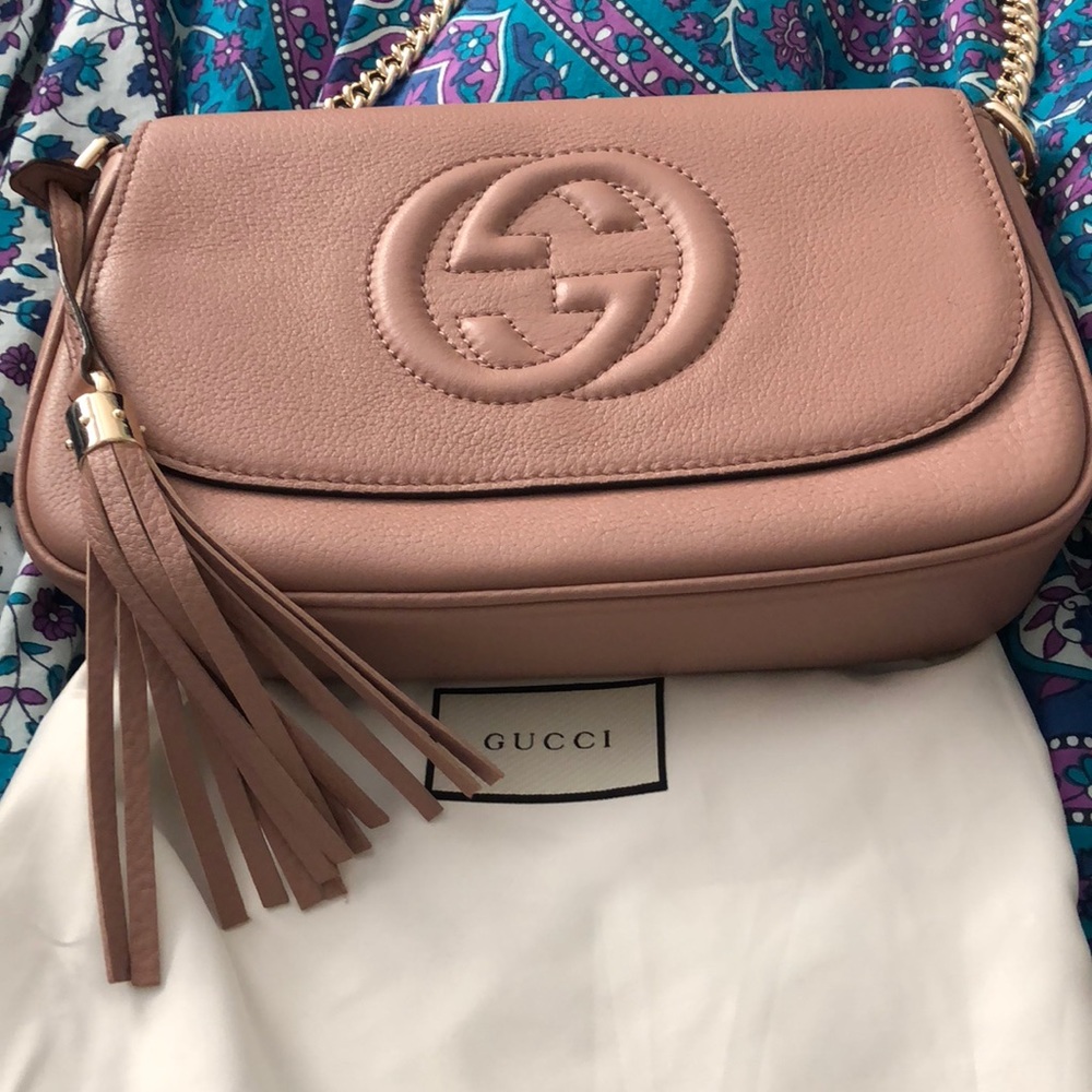 AUTH Gucci Medium Soho Crossbody Bag in Beige Pink